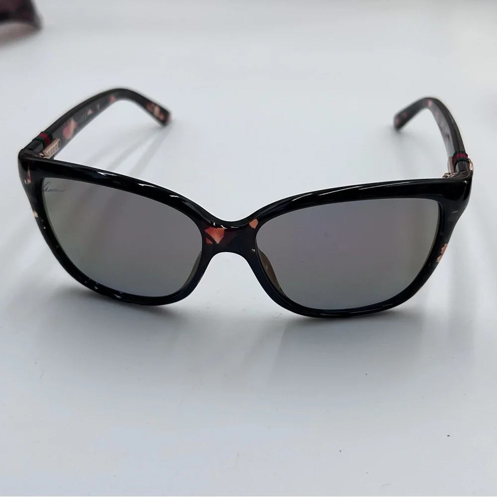 Gucci Women's Tortoiseshell Sunglasses New - Picture 4 of 8